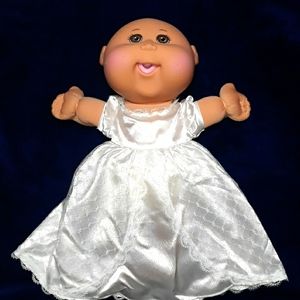 ❤ ❤️❤️ 4 for $20 Cabbage Patch Kid  in white dress